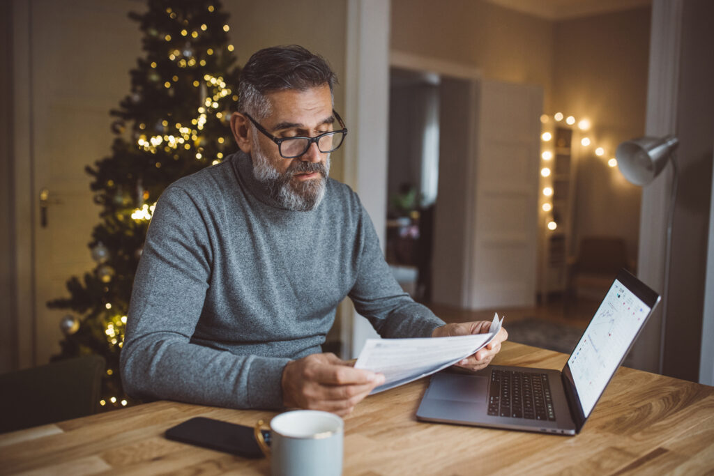 5 Year-End Financial Moves for the Holidays MacMunn Financial Management